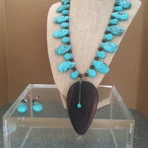 Turquoise & bronzite necklace and earrings